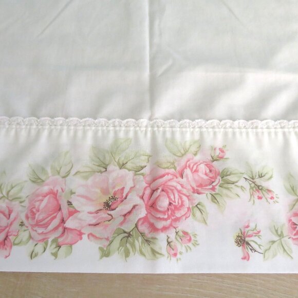 Vintage Springmaid Standard Pillowcase 1 Floral Edge Design Made in USA - Picture 1 of 8